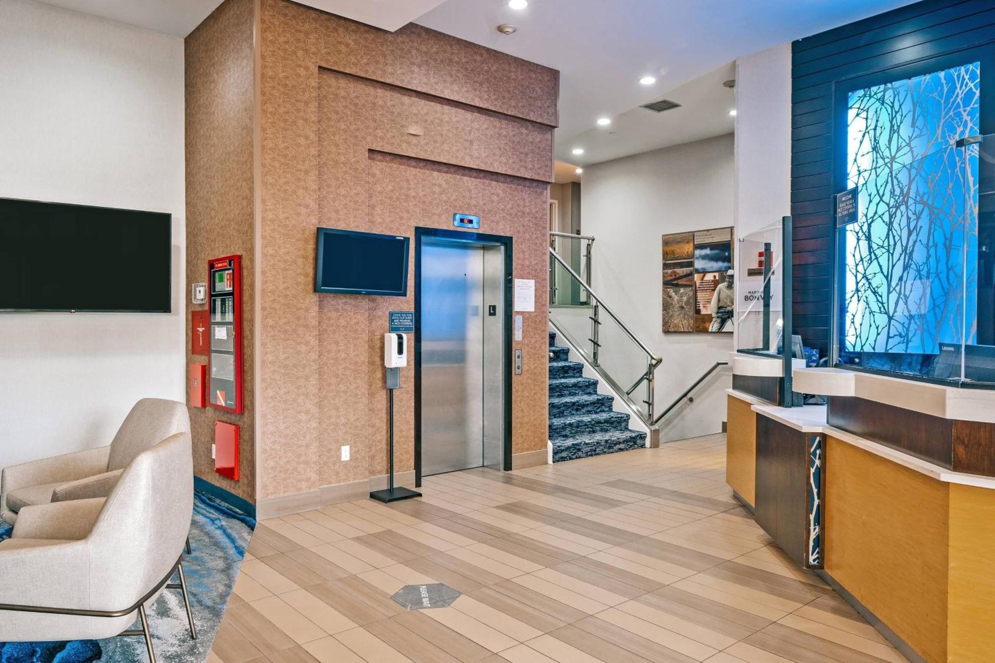 Fairfield Inn By Marriott New York Laguardia Airport/Astoria Exterior foto