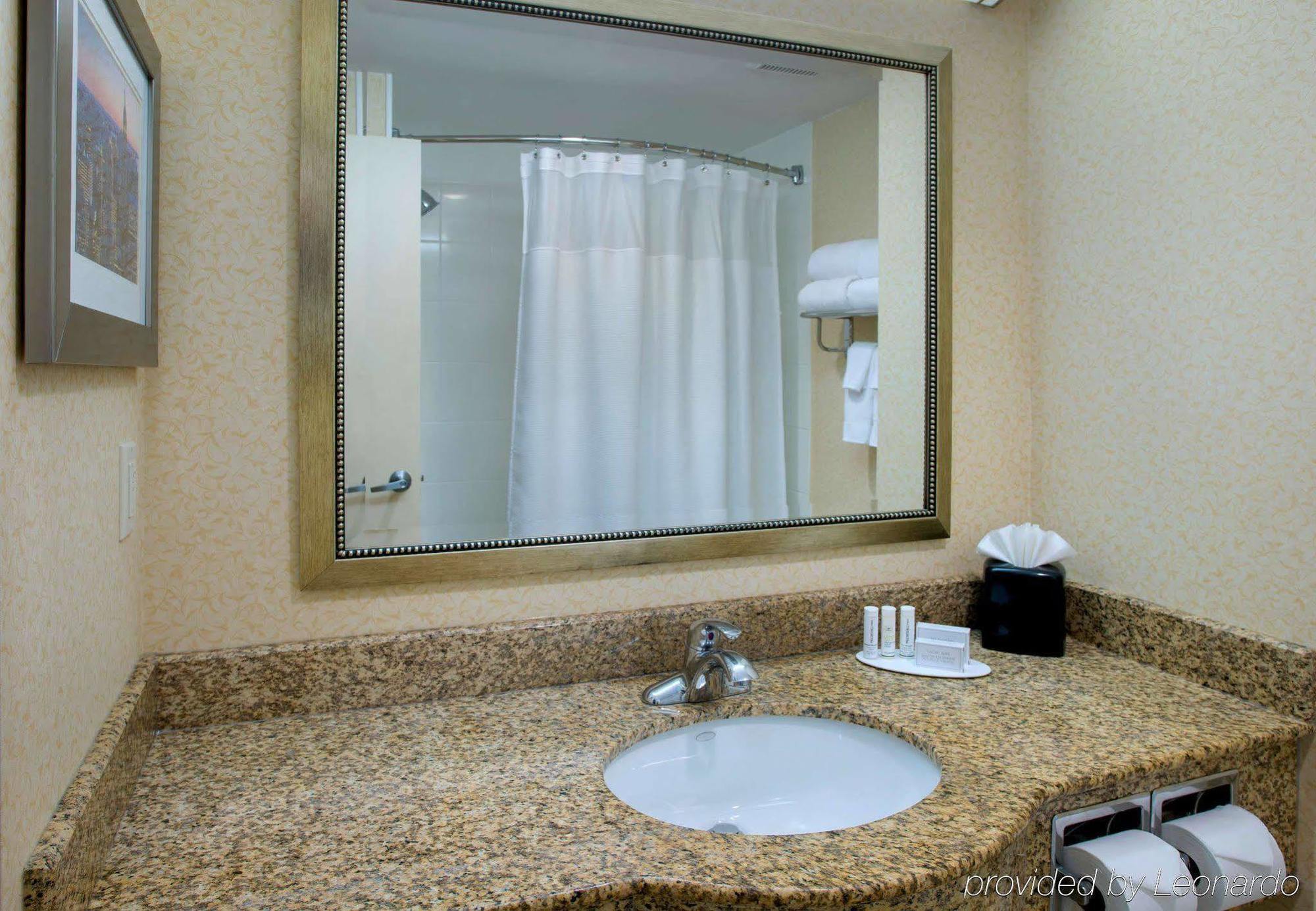 Fairfield Inn By Marriott New York Laguardia Airport/Astoria Exterior foto
